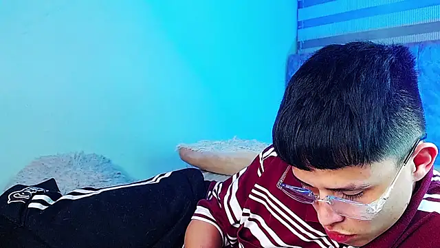 عرض كام _justinmoon2
