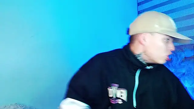 عرض كام _justinmoon2