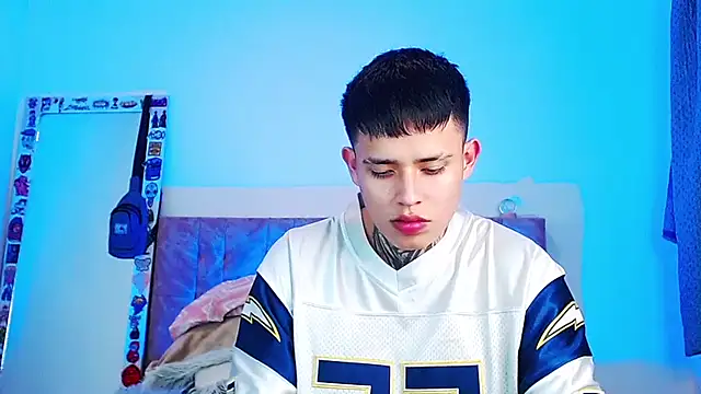 Pertunjukan Kamera Web _justinmoon2