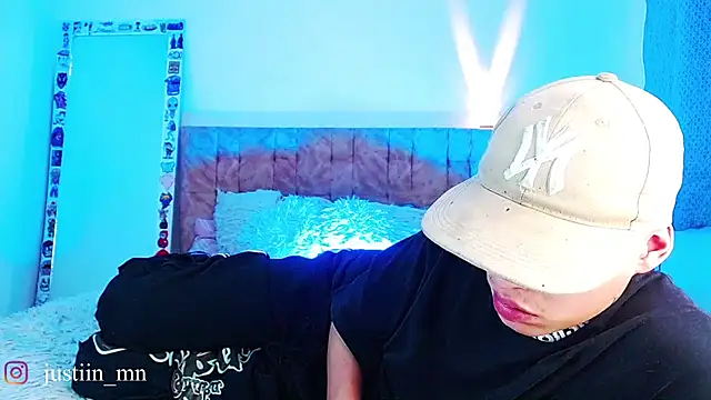 _justinmoon2 Webcamshow