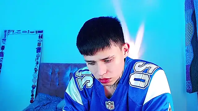 הופעת וובקאם של _justinmoon2