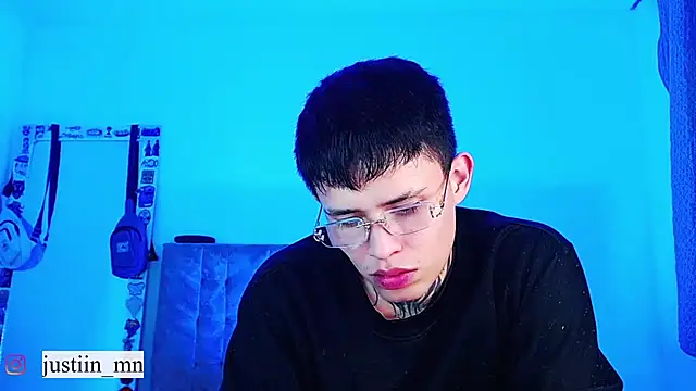عرض كام _justinmoon2