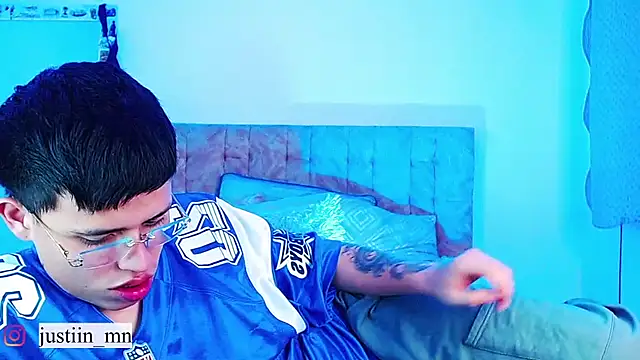 Pokazy przed kamerką – _justinmoon2