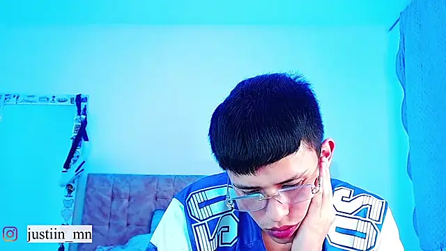 _justinmoon2: διαδικτυακό σόου στην κάμερα