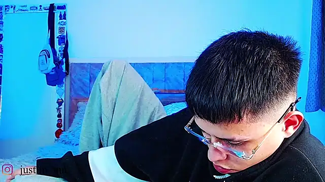Show modela _justinmoon2 na web-kameri