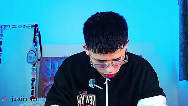 _justinmoon2 Show in webcam