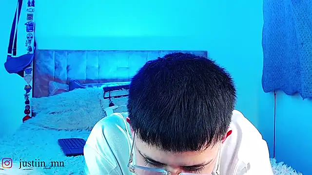 Show modela _justinmoon2 na web-kameri