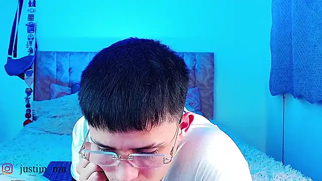 عرض كام _justinmoon2
