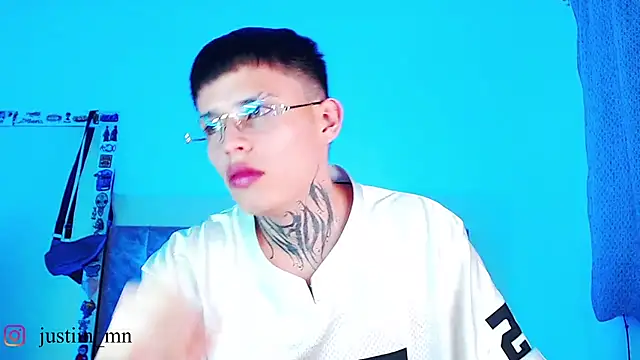 Show modela _justinmoon2 na web-kameri
