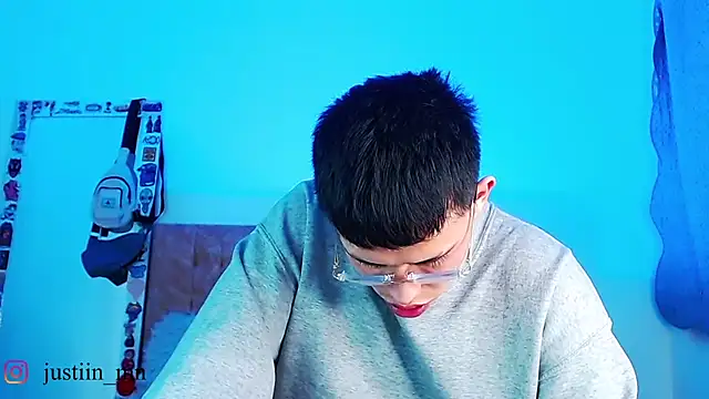 Show modela _justinmoon2 na web-kameri