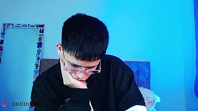 Show modela _justinmoon2 na web-kameri