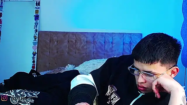 Pokazy przed kamerką – _justinmoon2