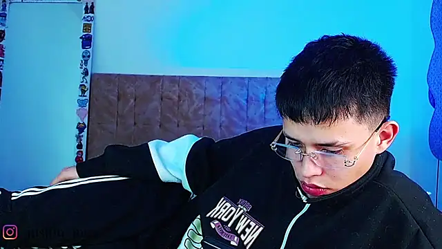 Show modela _justinmoon2 na web-kameri