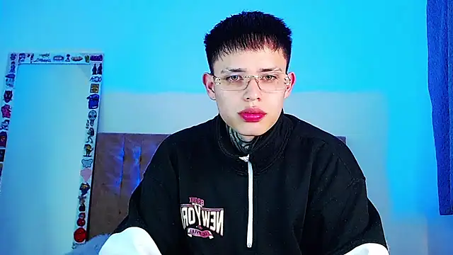 Pertunjukan Kamera Web _justinmoon2