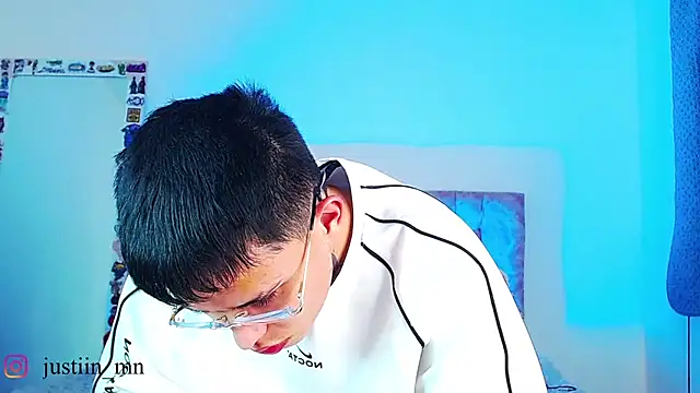 عرض كام _justinmoon2