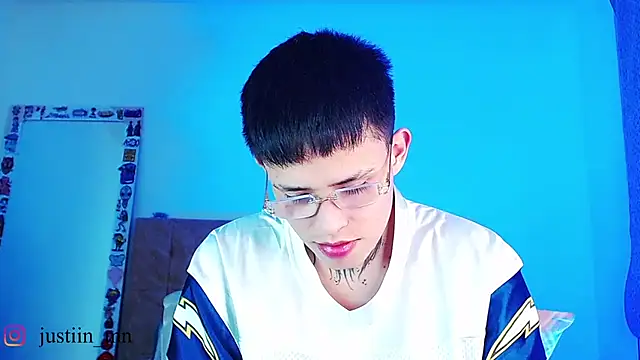 _justinmoon2 Adlı Modelin Web Kamerası Şovu