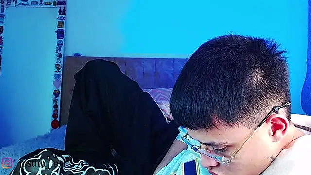 Pertunjukan Kamera Web _justinmoon2