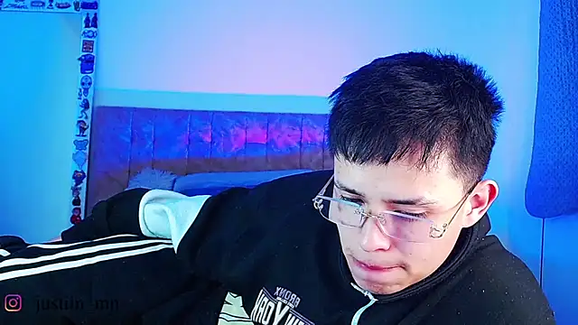 Show modela _justinmoon2 na web-kameri