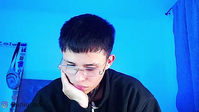 عرض كام _justinmoon2