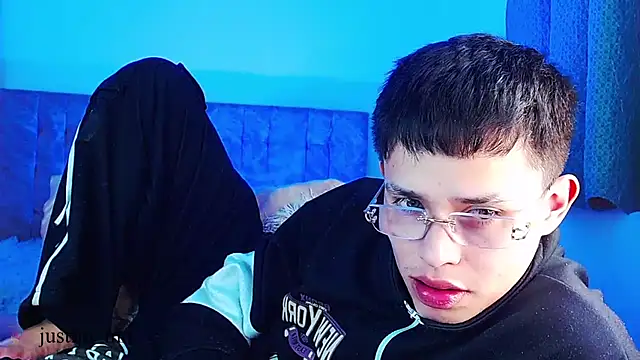 Show modela _justinmoon2 na web-kameri