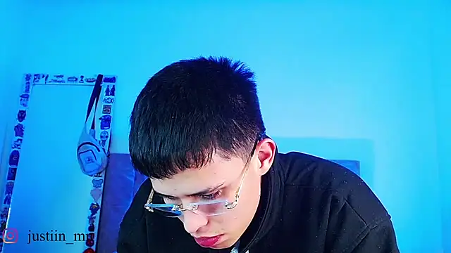 عرض كام _justinmoon2