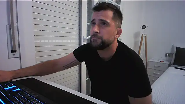 alex877x 网络视讯表演