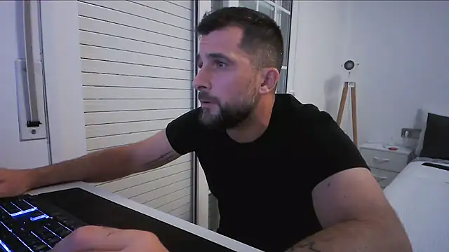 alex877x's Webcam Show