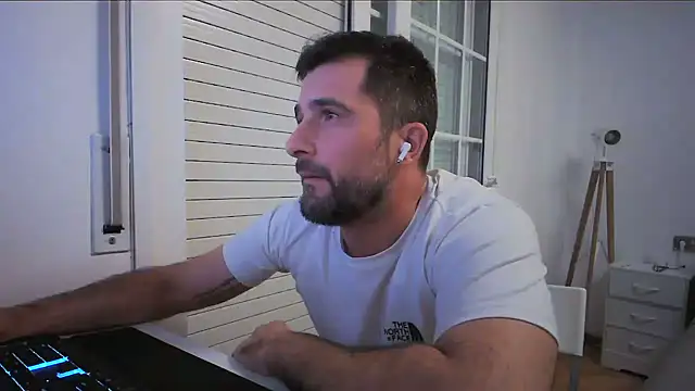 alex877x Webcamshow