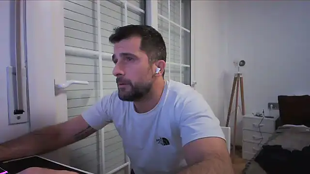 alex877x Adlı Modelin Web Kamerası Şovu