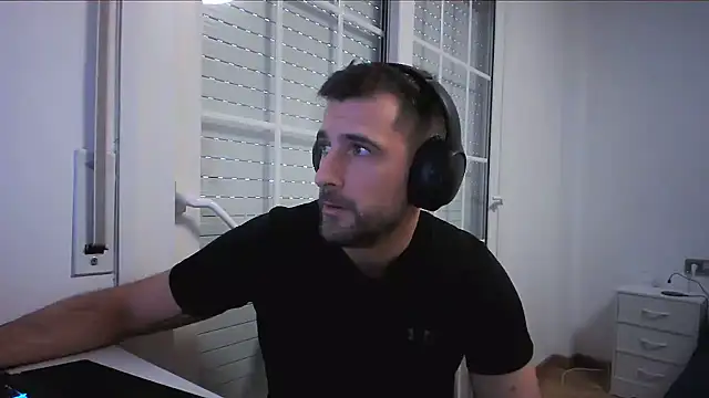alex877x – Kamerová šou