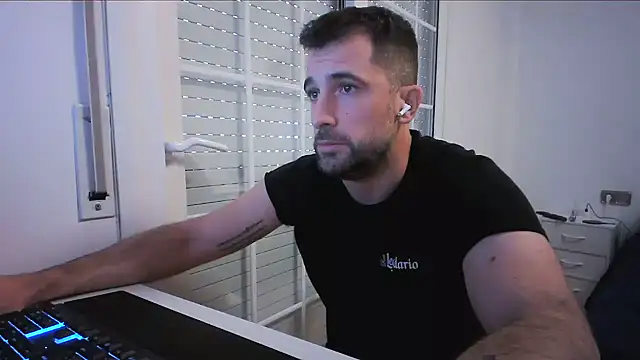 alex877x webcam show