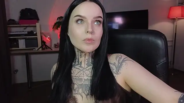 XXX chat uživo modela ATOMIC-KETCHUP