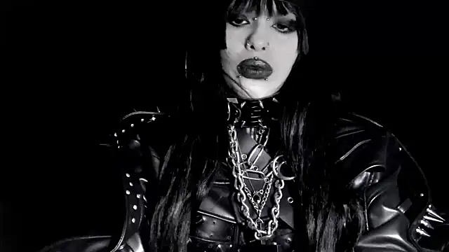 XXIOUX's Live XXX Chat