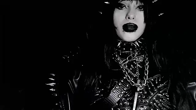 XXIOUX's Live XXX Chat
