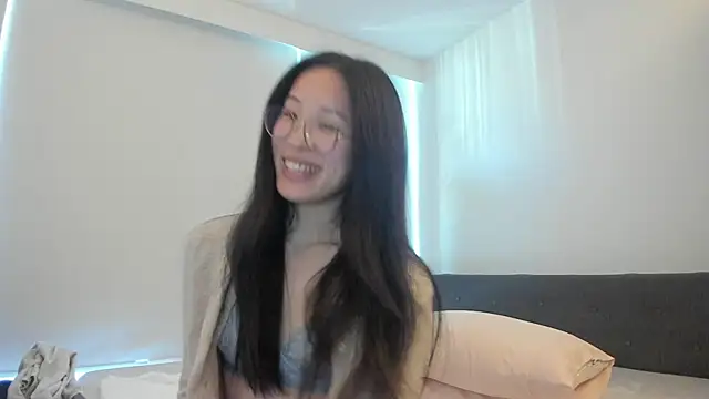 secretgirlfriendxo Show in webcam