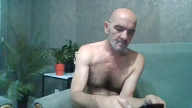 Show modela skorpibg65 na web-kameri