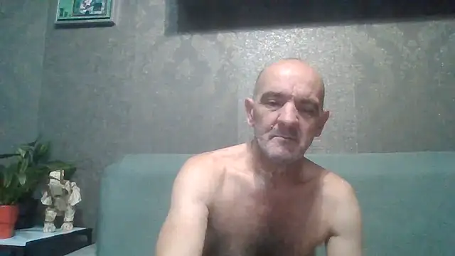 Show modela skorpibg65 na web-kameri