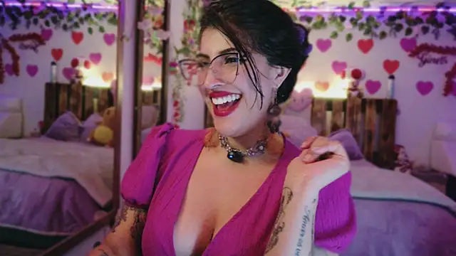 Chat +18 de AzaharJaan ao vivo