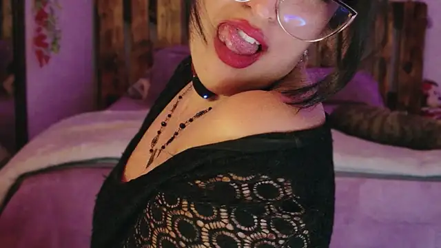 AzaharJaan Show in webcam