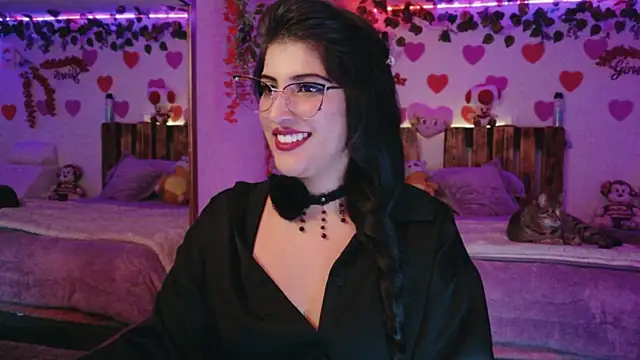 AzaharJaan Adlı Modelin Canlı XXX Sohbeti