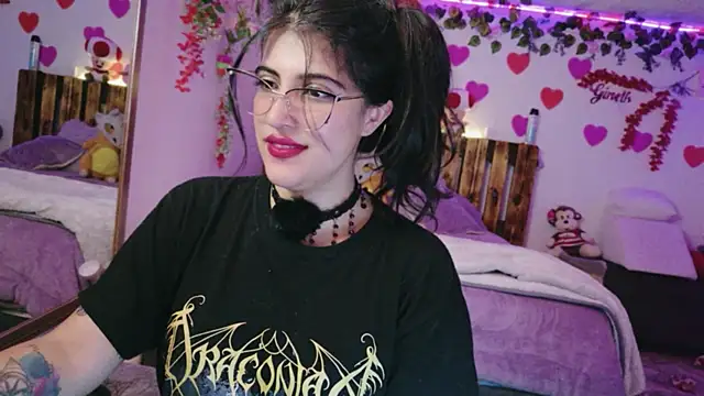 Chat +18 de AzaharJaan ao vivo