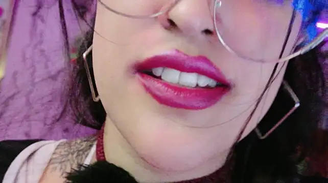 Show modela AzaharJaan na web-kameri