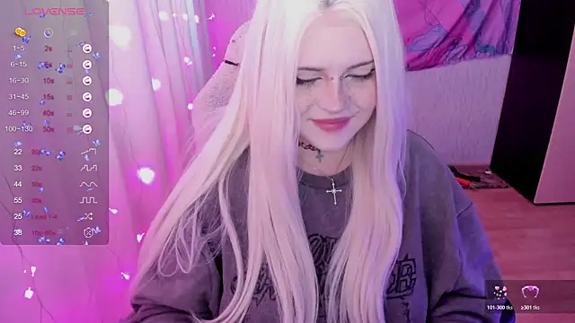 SelenaCute Chat XXX live