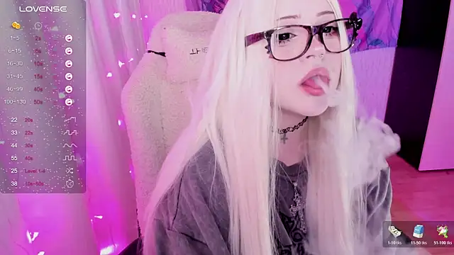 SelenaCute Chat XXX live