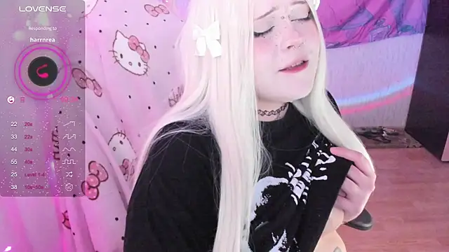 SelenaCute's Webcam Show