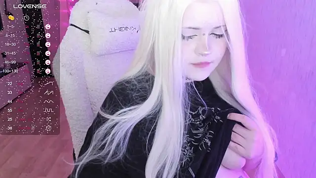 Chat +18 de SelenaCute ao vivo