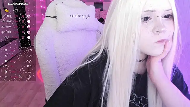SelenaCute Webcamshow