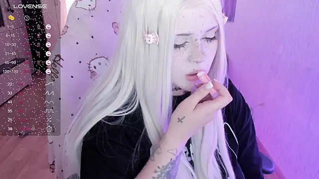 SelenaCute's Live XXX Chat