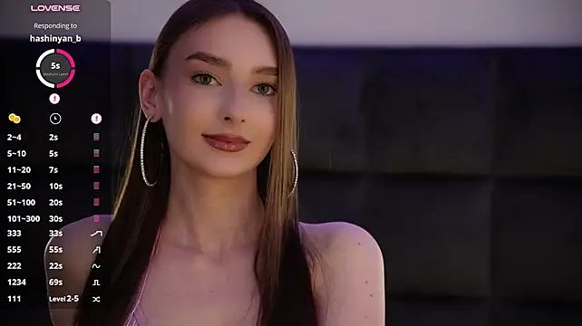 GoldieHarrington Show in webcam