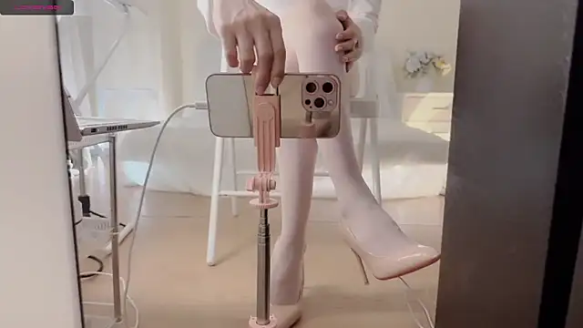 lvy-w Show in webcam